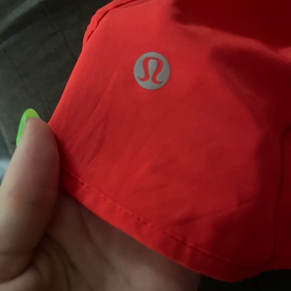LULULEMON SHORTS - Picture 3 of 4